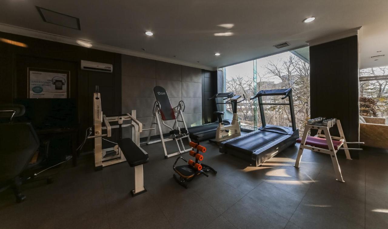 Hotel Valentine Кьонджу Екстер'єр фото